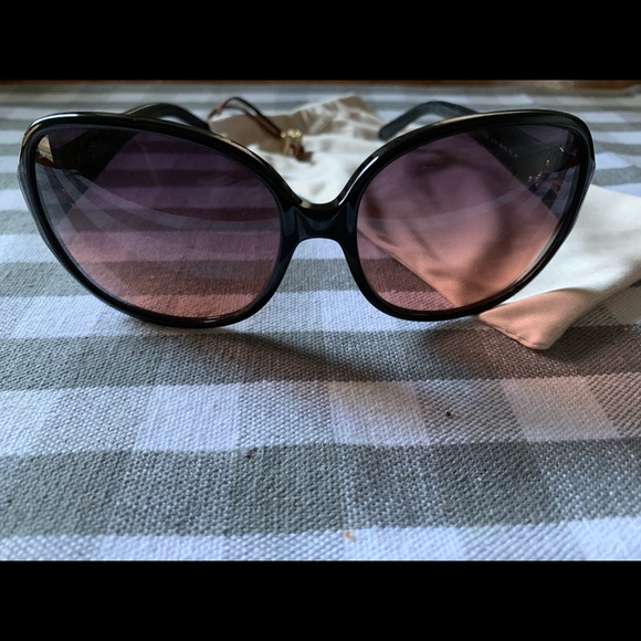 Tory Burch sunglasses - Picture 2 of 3